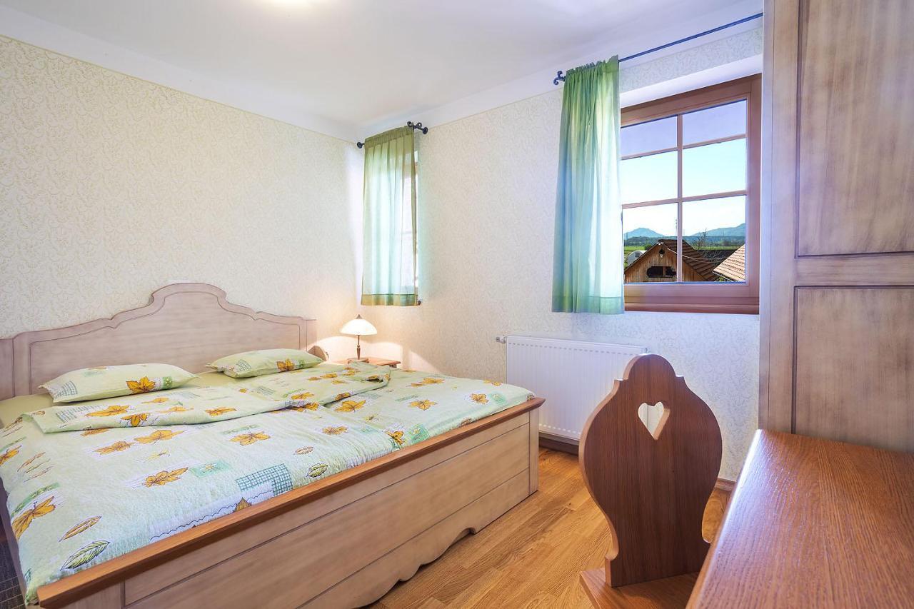 Apartments Tourist Farm Matijovc Naklo Bagian luar foto