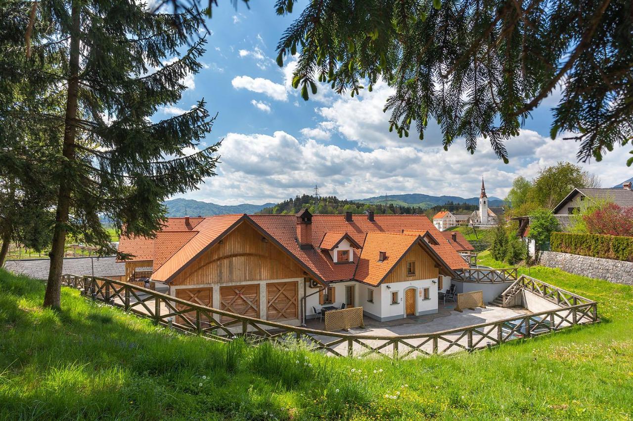 Apartments Tourist Farm Matijovc Naklo Bagian luar foto